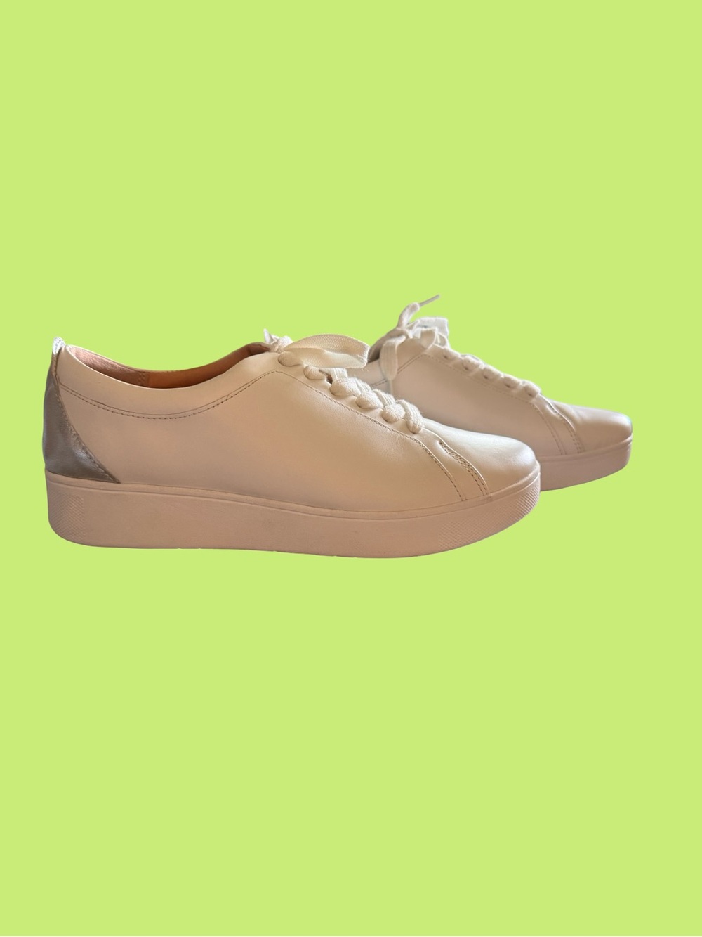 Fitflop Whiter Sneakers with Silver Heel Accent NWOT